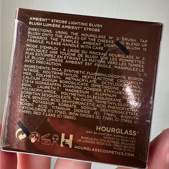 Hourglass Ambient Strobe Lighting Blush - Picture 2 of 4